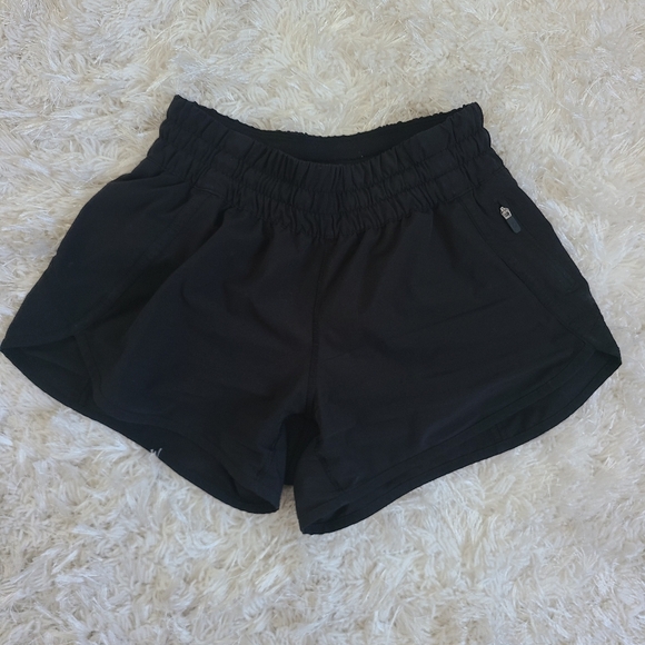 Lululemon Black Tracker Short - Picture 1 of 5